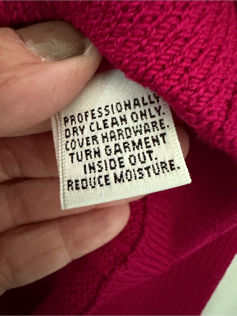 The vibrant pink ST JOHN collection sweater size 6 - Picture 7 of 7